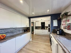 Photo 13- click for photo gallery